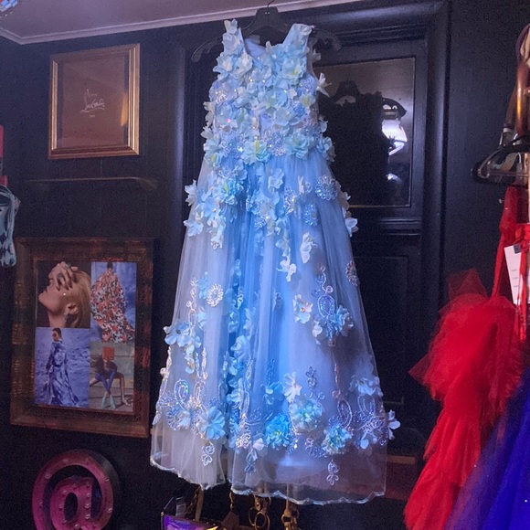 couture floral gown measurements in description (kid size) - Picture 5 of 17